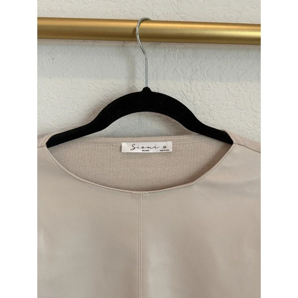 Sioni Women’s Beige Solid Knit Pullover Sweater Round Neck Button Cuff XS